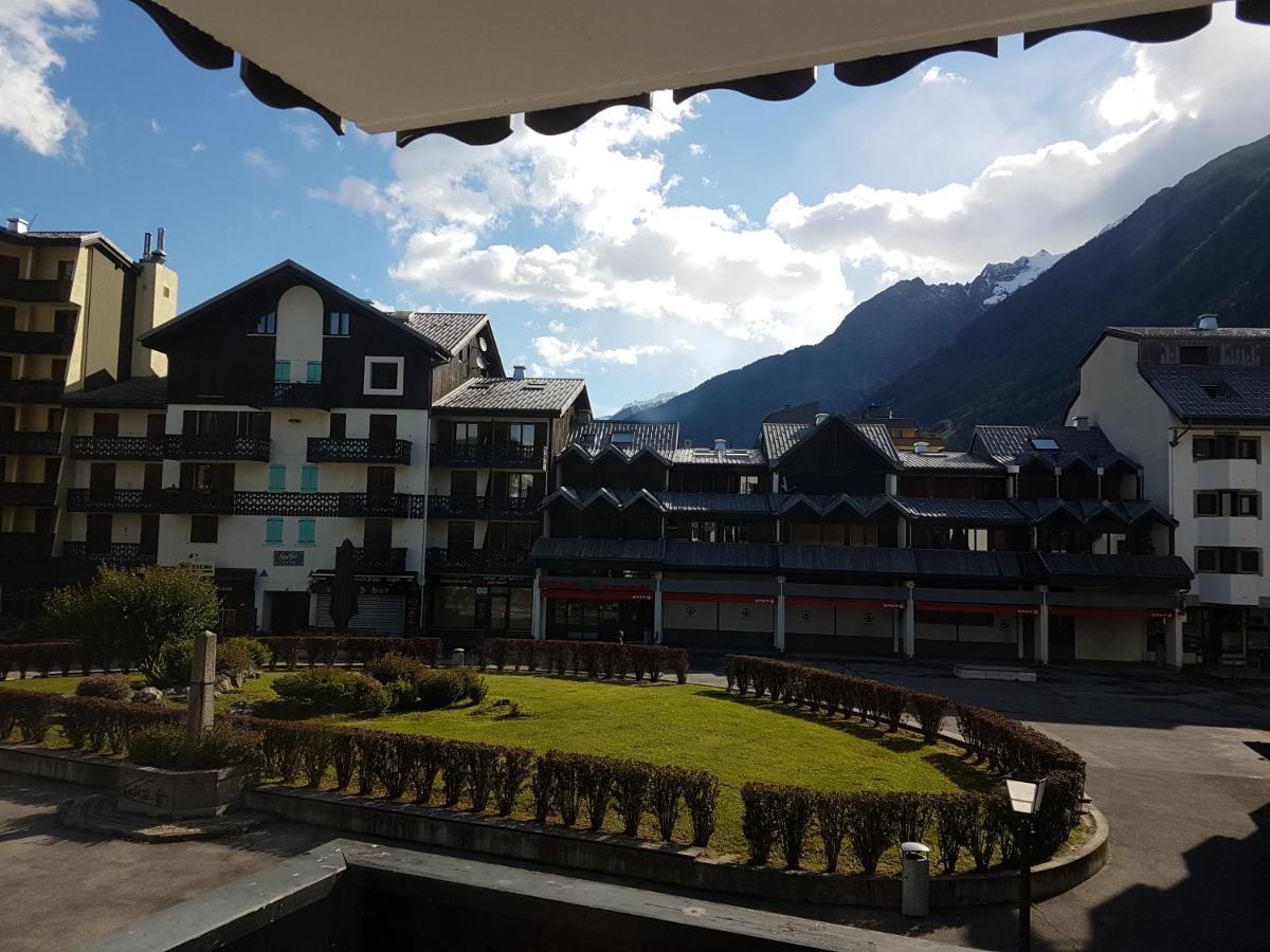 Cham-vue Chamonix Mont Blanc
